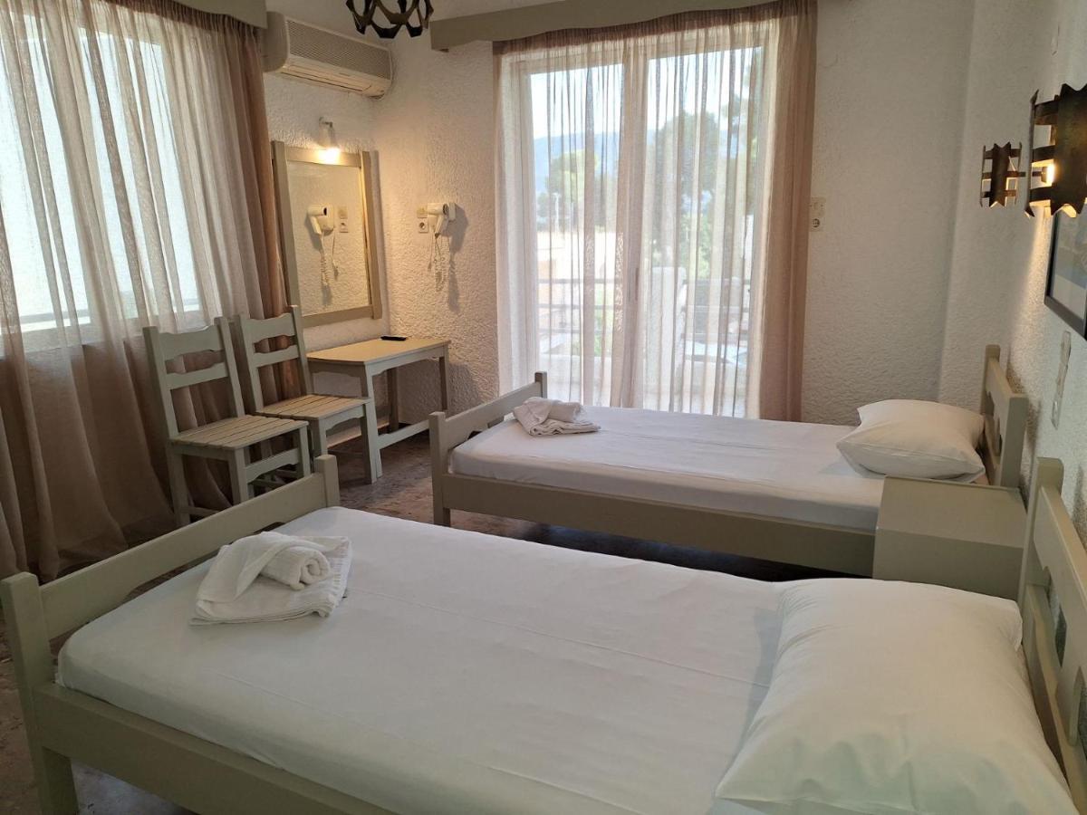 Apartments By Evita'S Resort Poros Town ภายนอก รูปภาพ