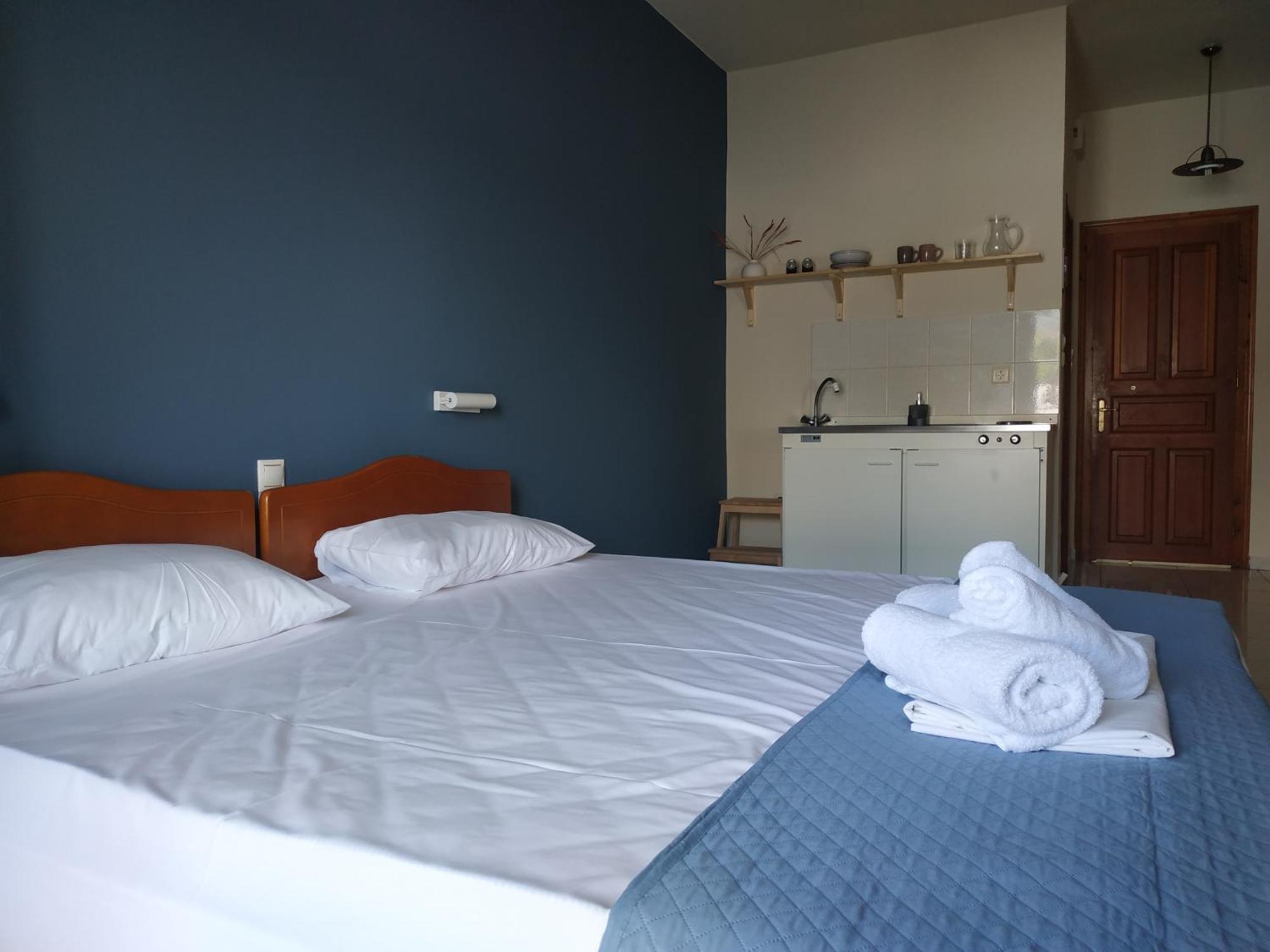 Apartments By Evita'S Resort Poros Town ภายนอก รูปภาพ