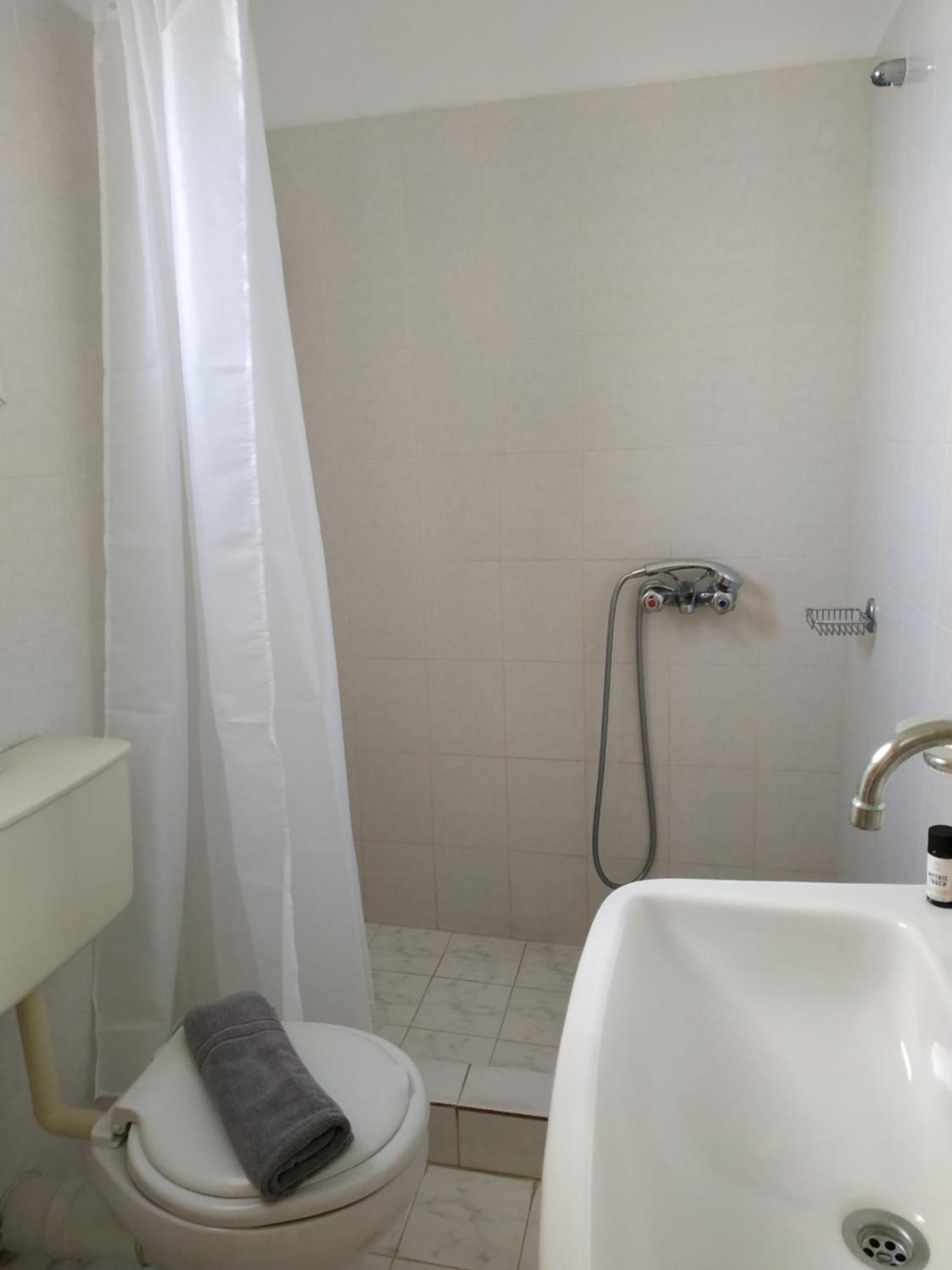 Apartments By Evita'S Resort Poros Town ภายนอก รูปภาพ